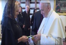 Bogdán Tibor: A Vatikán túlélte…