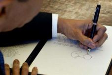 Balkezes lesz az, aki alacsony testsúllyal születik? 