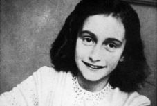 Szexről írt Anne Frank a naplójában – megfejtették a két eddig olvashatatlan oldal szövegét