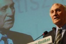 Első elnökére emlékezik az RMDSZ