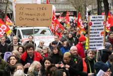 Folytatódik az elégedetlenség: sztrájkok és tüntetések Franciaországban