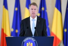 Johannis a kormánynak: van pénz év végéig a fizetésekre?