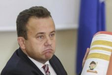 A volt tanügyminiszter azt hitte, hogy vicces