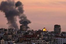 Izrael Gázát bombázta