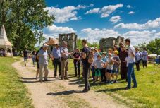 Hat erdélyi kastély kelt életre az elmúlt napokban 