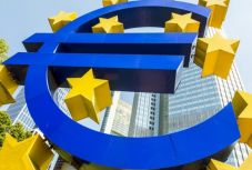 Financial Times: az EU 30 milliárdot vonna meg Magyarországtól és Lengyelországtól