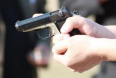 Baltával támadt rendőrre a Fehér megyei férfi