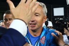 Szerződést bontott a Kolozsvári CFR-rel Dan Petrescu?
