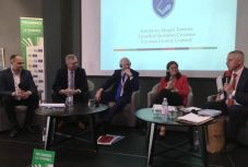 ET-fórum Székelyföldön: párbeszéddel oldhatóak meg a magyar nyelvhasználati jogok