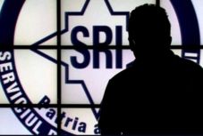 Parlamenti bizottság: tizenkét év alatt 6 millió személyt hallgatott le a SRI