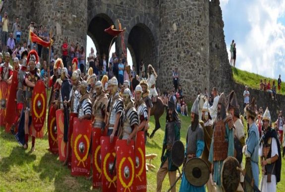 T. Szabó Csaba: Régészeti turizmus Erdélyben