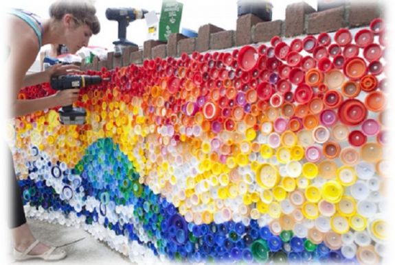 Rekordhosszú mozaik-táblát készítenének Szatmárnémetiben PET-kupakokból