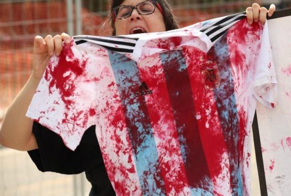 A véres mez megtette hatását, Messiék nem látogatnak Izraelbe