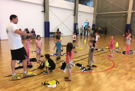 Számítógépezés helyett mozgás – erre nevelik a sepsiszentgyörgyi gyerekeket