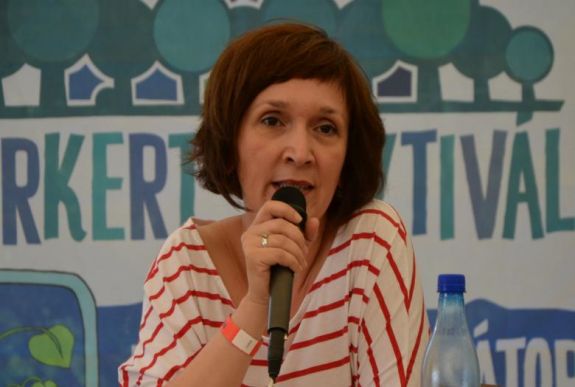 A nő, a férfi és a többiek Botházi Mária szerint