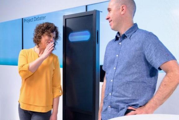 Már érvelésben is jobb az embernél a mesterséges intelligencia