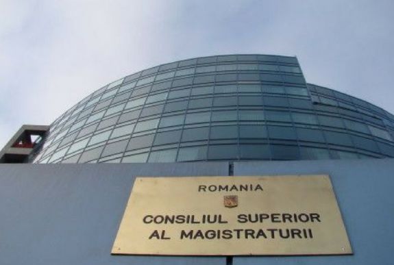 CSM-törvény: elutasították Johannis újbóli megfontolásra vonatkozó kérelmét