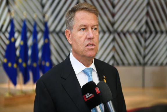 EU-csúcs: Johannis szerint ellenőrzés alatt kell tartani a migrációt