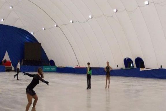 Mobil jégpálya épül Maros megyében (X)