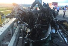 Nagy összeget veszített ruletten, a halálba menekült a BMW-vel a fiatalember