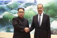 Mosolyt hamisított az orosz állami tévé Kim Dzsongun arcára