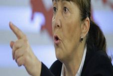 Szőcs Levente: Ez történik, ha intézmények helyett karrierek épülnek