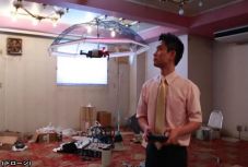 Dobja ki a régi esőernyőjét, itt a drónos verzió