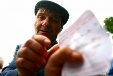 Johannis: fenntarthatatlan az állami kézben lévő nyugdíjrendszer