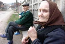 Az időskorúakat támogató programokat hagyott jóvá a kormány