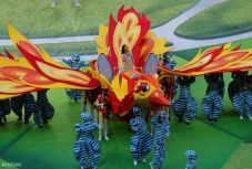 Pörgős, látványos műsor vezette fel a 2018-as foci-vb nyitómérkőzését