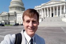 Mesterséges intelligencia adta vissza a hangját egy rádiósnak