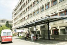 Ittas páciens sebesített meg egy asszisztensnőt Brassóban