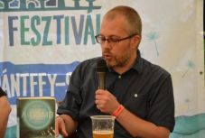 Erdélyi sci-fi regényt mutattak be a Várkert Fesztiválon