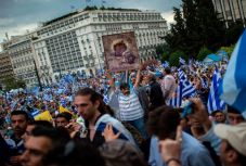 Macedónia: a kormány is rábólintott az új névre