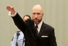 Ismét panaszkodott a norvég tömeggyilkos – elutasították