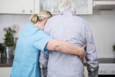 Eurómilliomos lesz vagy rácsok mögé kerül a román idősgondozó? 