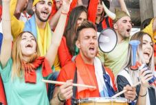 Egészségjavító hatása van a közös szurkolásnak