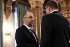 Támogatja-e az RMDSZ Klaus Johannist az elnökválasztáson? 