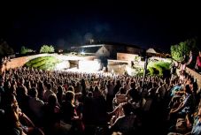 Pasik a pácban - vígjátékkal indít a Nagyváradi Nyári Színházi Fesztivál