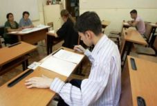 Anyanyelvből érettségiznek kedden a diákok