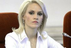 A román lobogó napja: nagyot bakizott Bukarest főpolgármestere