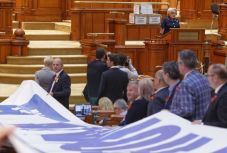 BRÉKING: Megbukott az ellenzék bizalmatlansági indítványa