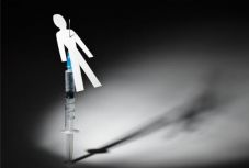 Már létezik drog elleni vakcina, Romániában viszont még nem történt szemléletváltás