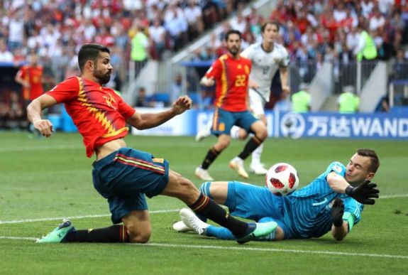 V2018-as foci-vb: nyolc között a házigazda, búcsúztak a spanyolok