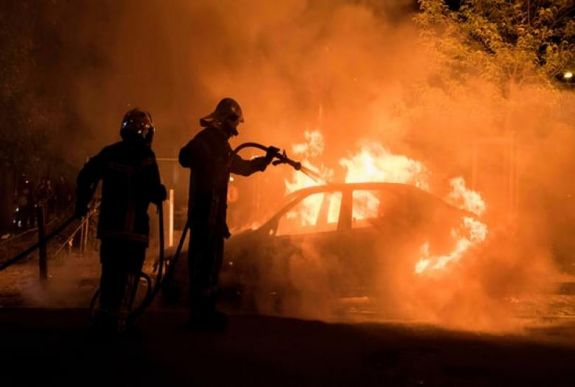 Franciaország: zavargások Nantes-ban, miután a rendőrség igazoltatás során lelőtt egy férfit