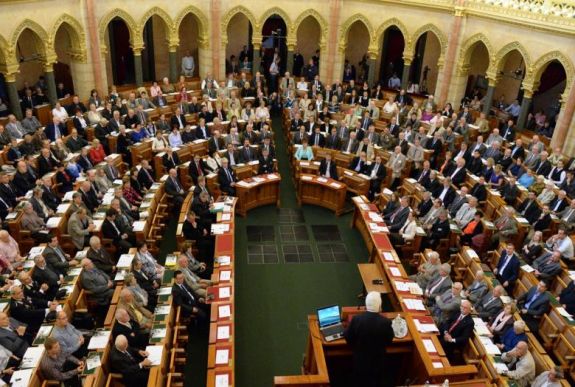 A magyar Országgyűlés dönt a székelyek őshonos népcsoporttá nyilvánításáról