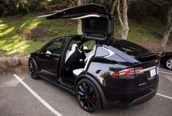 Amerikai importvámok: megemelte árait Kínában a Tesla