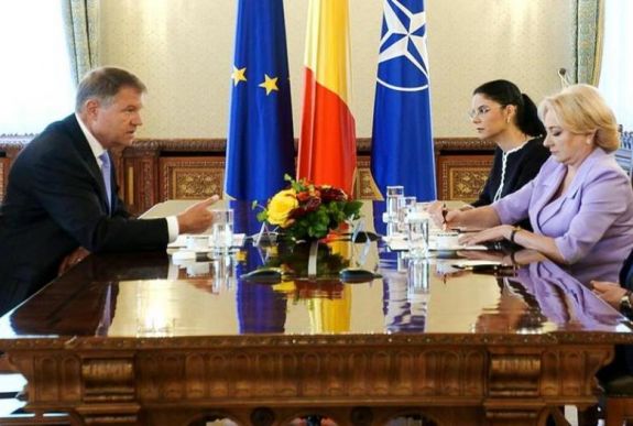 Johannis és Dăncilă a közelgő EU-elnökségéről tárgyalt a kormány szerint