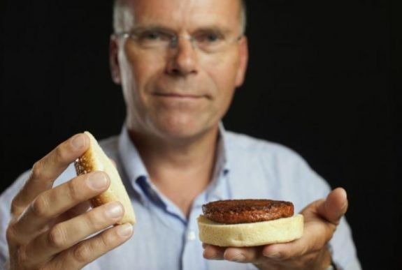 Ön megkóstolná a mesterséges húst? Nemsokára lesz rá lehetőség