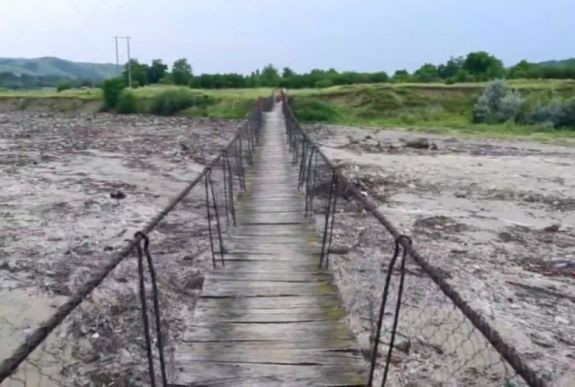 Árvízre vonatkozó sárga jelzésű riasztást adtak ki Brassó és Szeben megyére